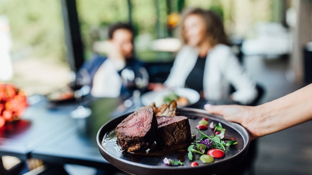 How the Savory Steak Seminar Sells