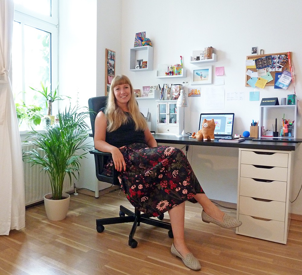 A Day in the Life of a Cat (Illustrator) Lady