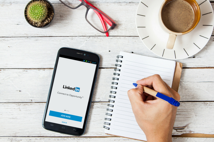 Optimize Your LinkedIn Profile for Fiverr Sales