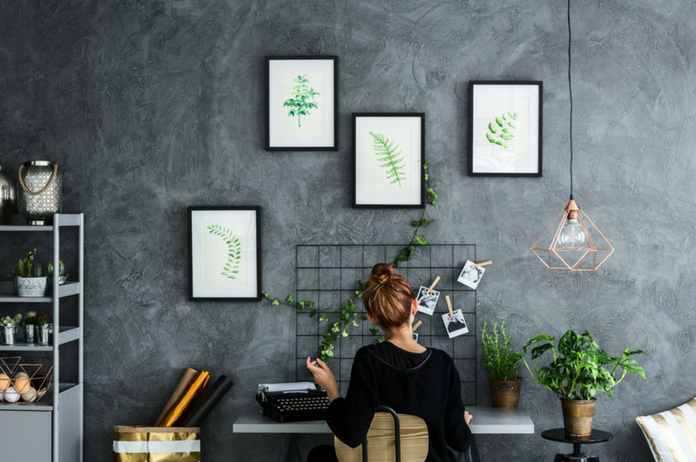 A Fiverr Pro's Guide to Working with Freelancers