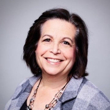 Lisa  Oratz