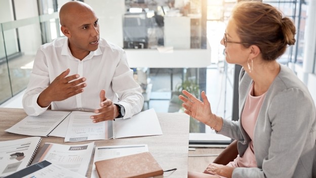 Financial Risk Reporting: A Spectrum of Committees and Dashboards