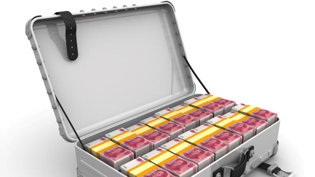 Sending More Cash Out of China Using Pools in Free Trade Zones