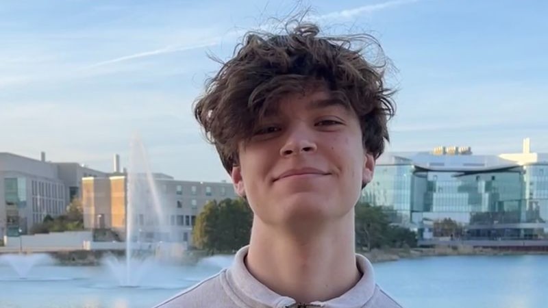 An undergraduate with a tutor in his pocket