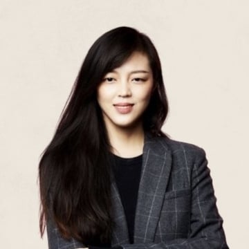 Sienna Kang